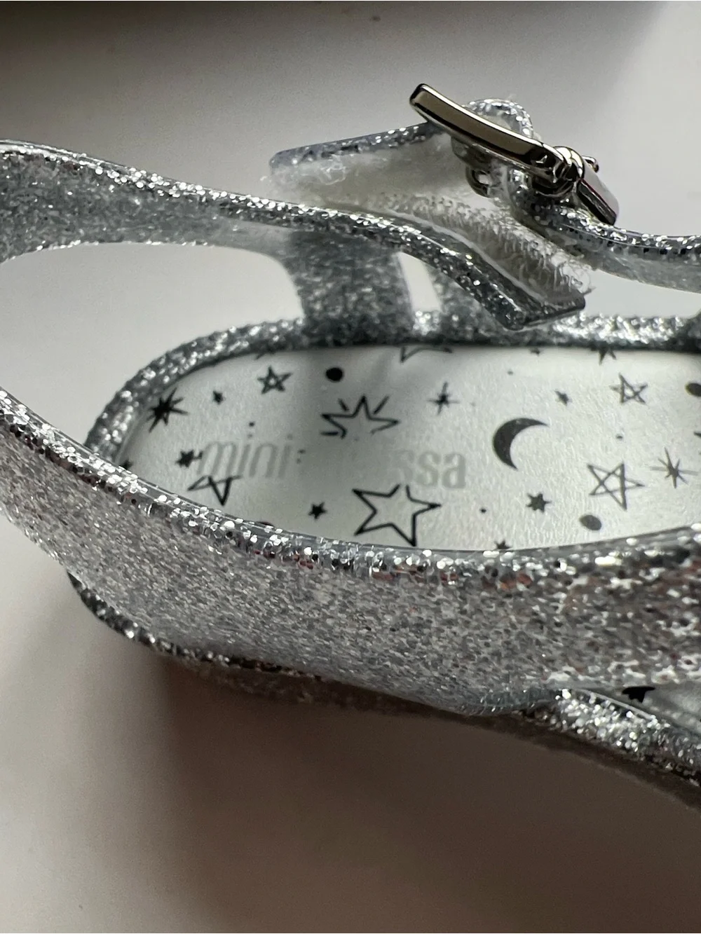 Mini Melissa Silver Glitter Jelly Sandals with Rainbow Accent Size 9